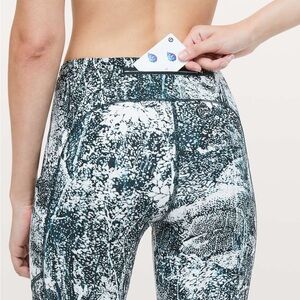 Lululemon Speed Up Tight *Full-On Luxtreme 28" Size 2 Color Wildwood Multi